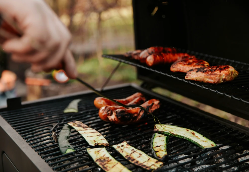 small portable barbecue grill